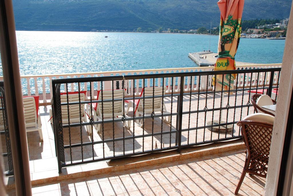Apartments Sun House Herceg Novi Cameră foto